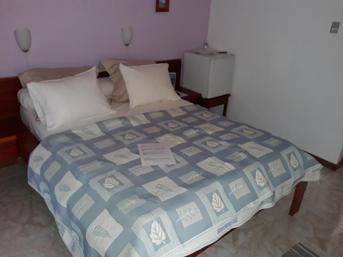 Yria Residencial Bed and Breakfast Porto Novo Exterior foto